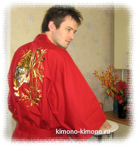 мужской японский халат-кимоно с вышивкой