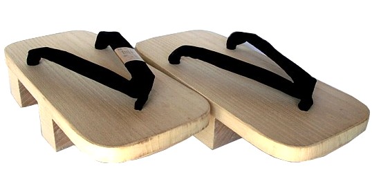 японская традиционная обувь ГЭТА из натурального дерева