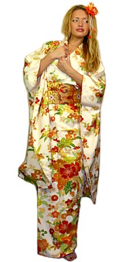 японское праздничное шелковое  кимоно с авторской росписью