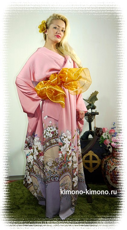 японское шелковое кимоно с авторским рисунком - эксклюзивная одежда для дома