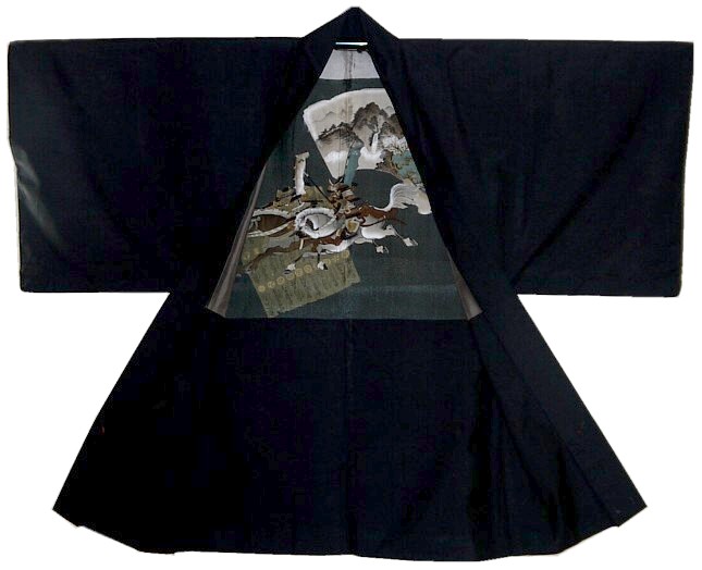 японская традиционная мужская одежда: хаори с рисунком подкладки на самурайскую тему