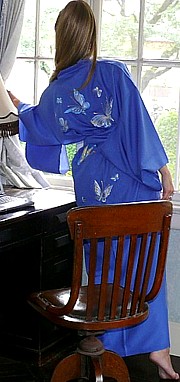 японское кимоно с вышивкой и подкладкой