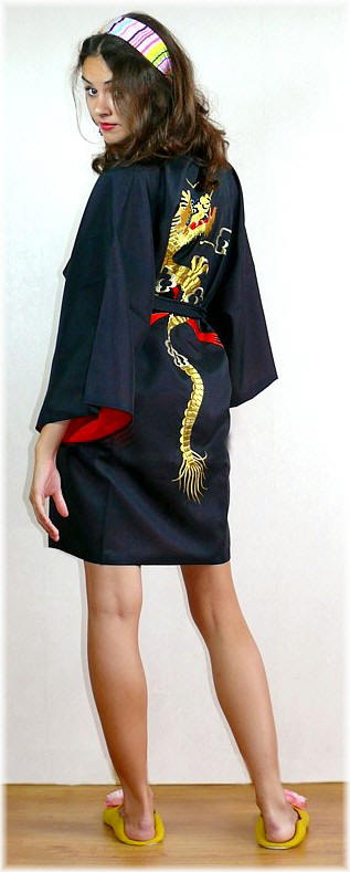 женский халатик-кимоно с вышивкой и подкладкой, сделано в Японии