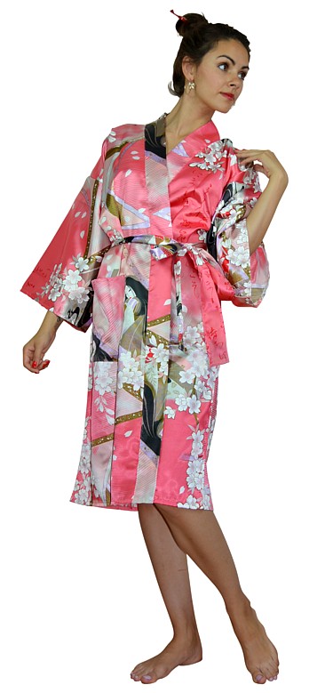 женский халатик - кимоно Принцесса и Сакура, Япония