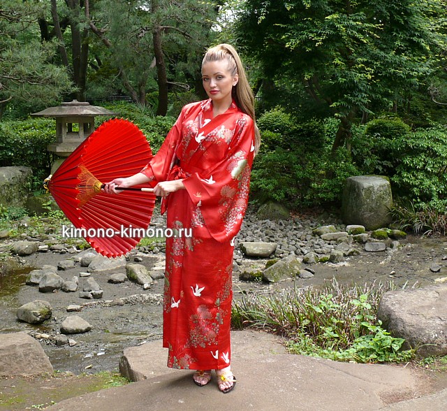 японское шелковое кимоно в онлайн магазине KIMONOYA
