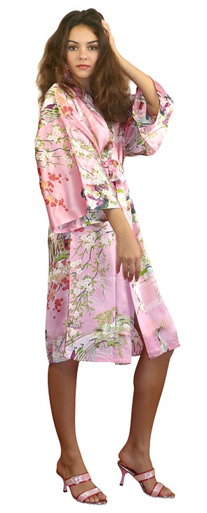 японский шелковый халат-кимоно. KIMONOYA, японский интернет-магазин
