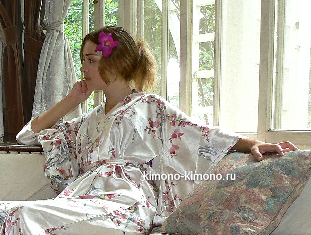 японское шелковое кимоно ИМАРИ в японском интернет-магазине КИМОНОЯ