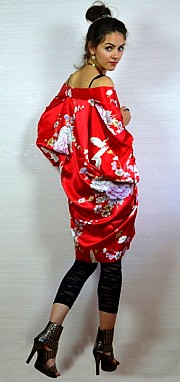 халатик-кимоно шелковый, сделано в Японии из 100% натурального шелка