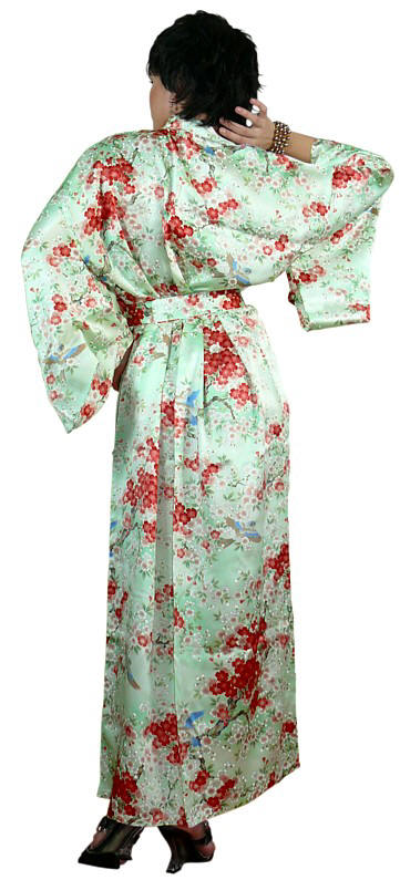 женская одежда из натурального шелка: японское шелковое кимоно