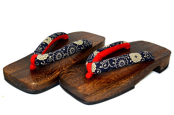 японская традиционная деревянная обувь ГЭТА, ручная работа