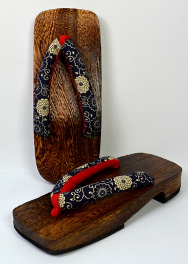 японская традиционная деревянная обувь ГЭТА, ручная работа